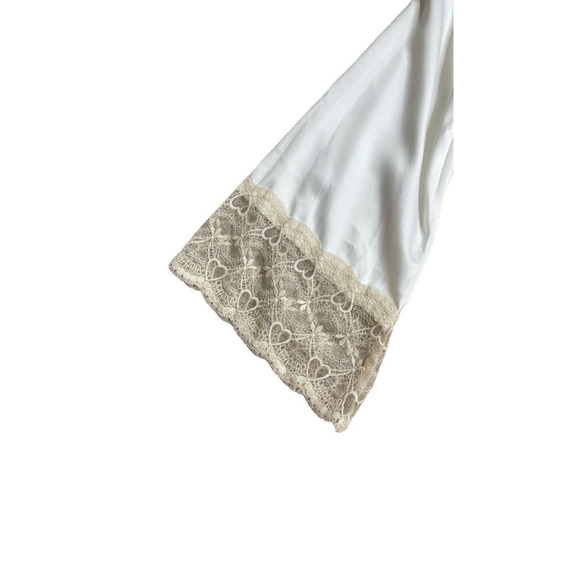 Flora by Flora Nikrooz Women's Lace Cuff Comfy Robe CREAM Size S/M - Picture 2 of 5